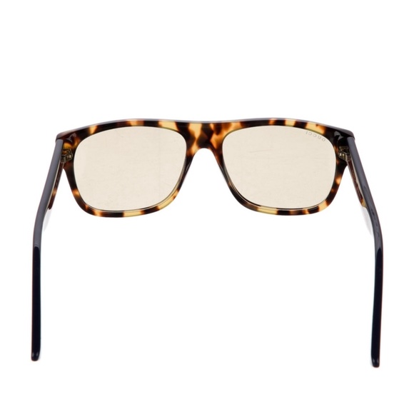 Gucci Sunglasses - Picture 3 of 6